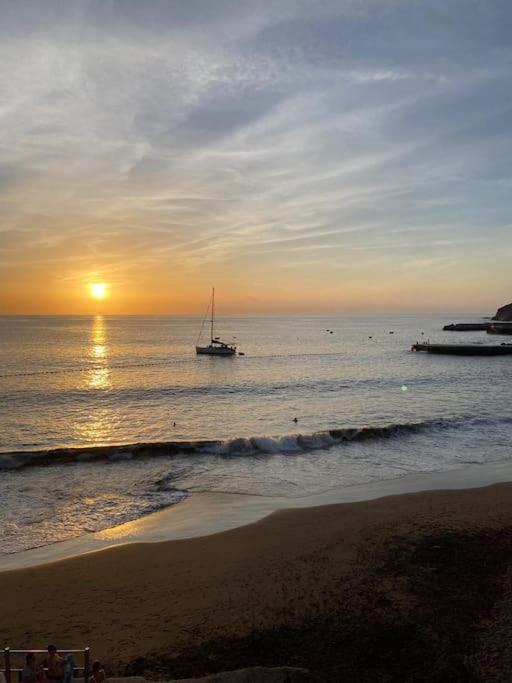 Apartament Atardecer En Playa Sardina Zewnętrze zdjęcie